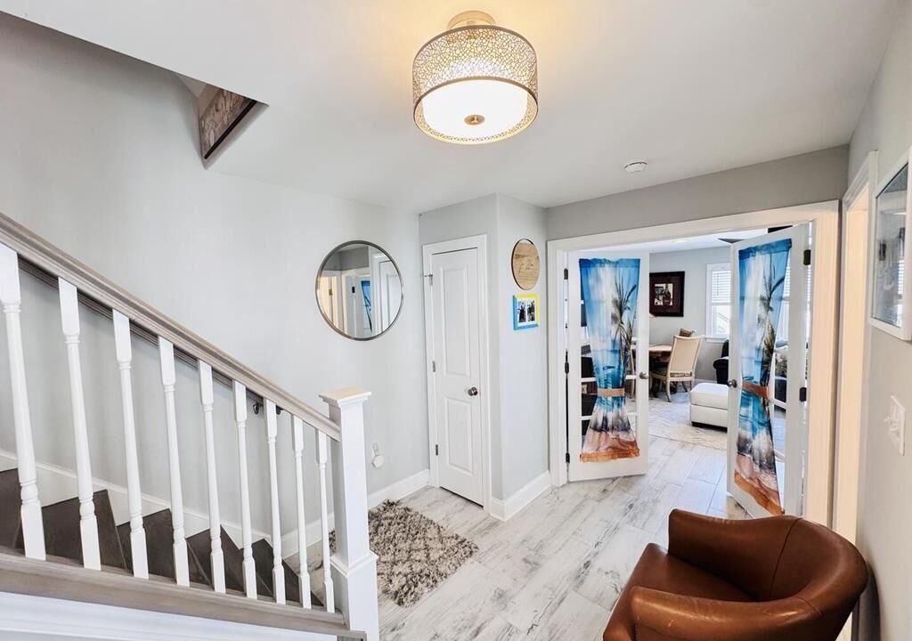 Photo of Others in Townsend's Inlet
