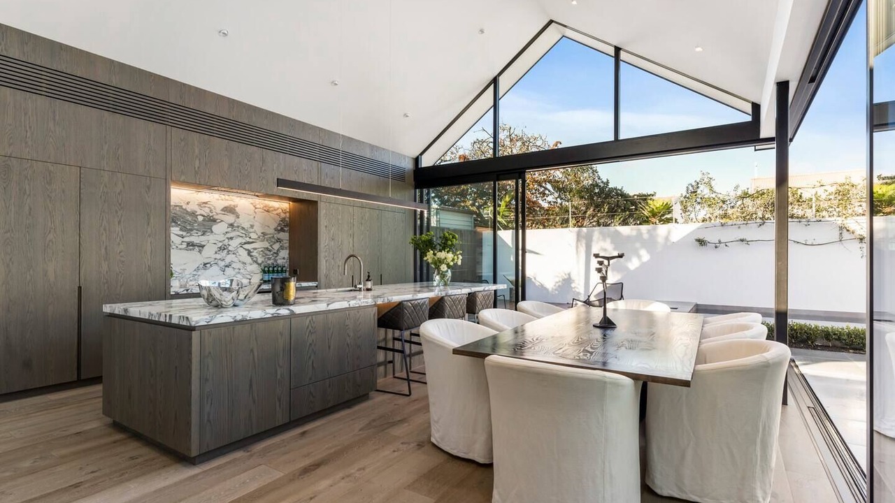 Photo of Others in Ponsonby