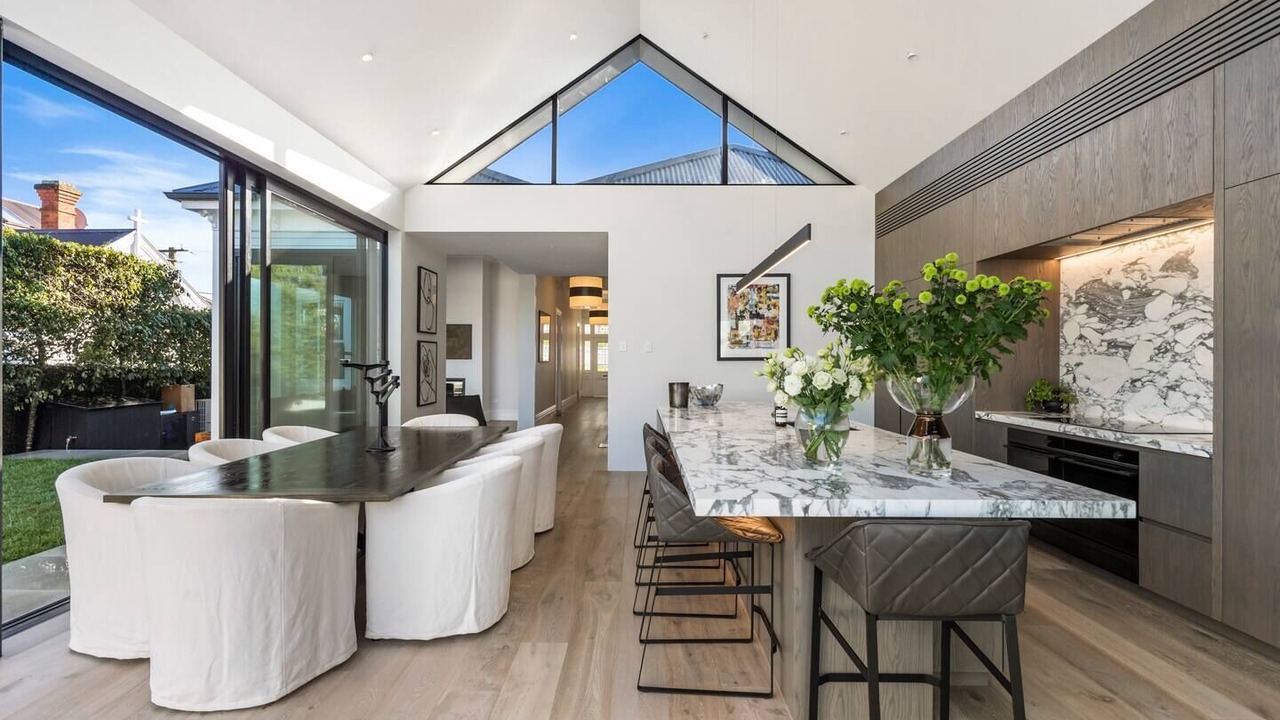 Photo of Others in Ponsonby