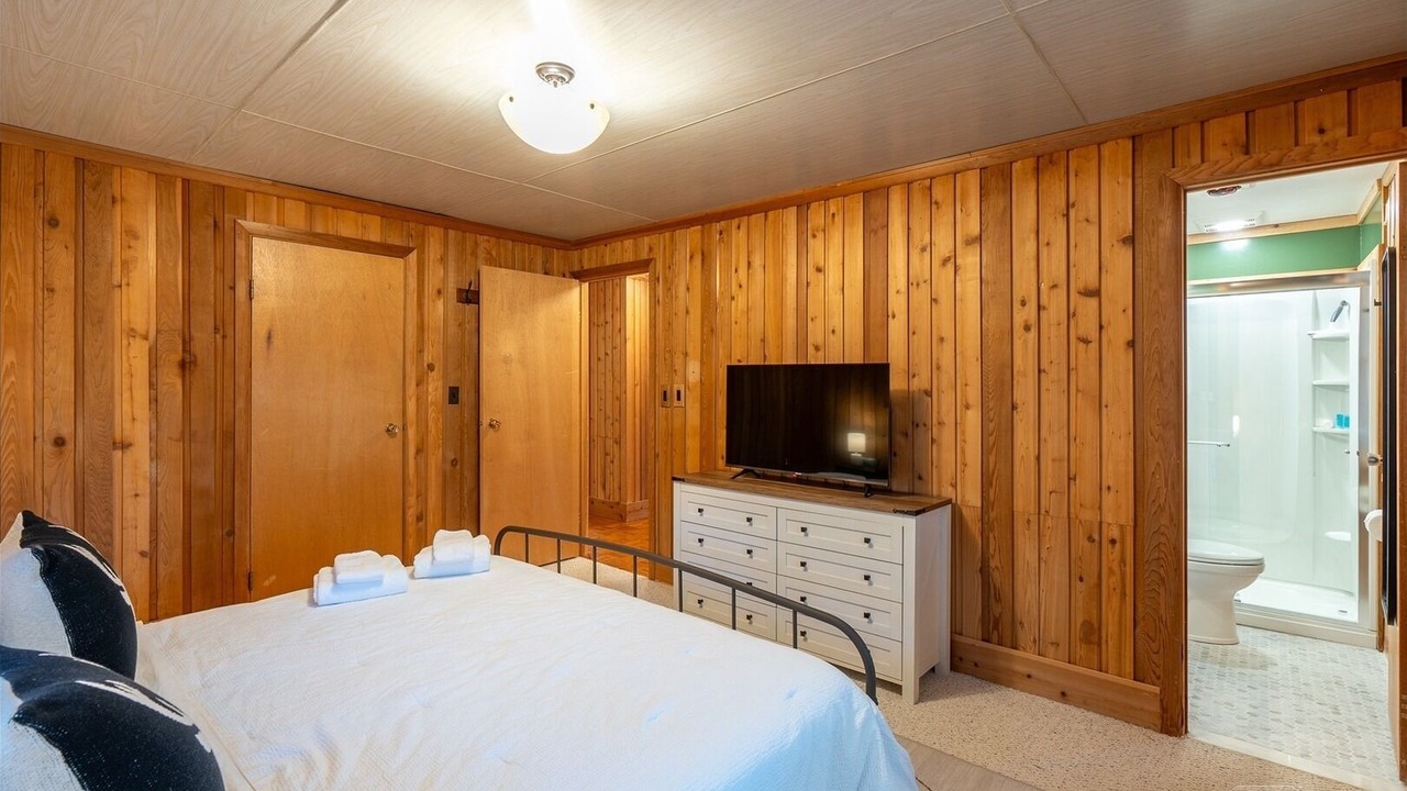 Photo of Bedroom in Jay