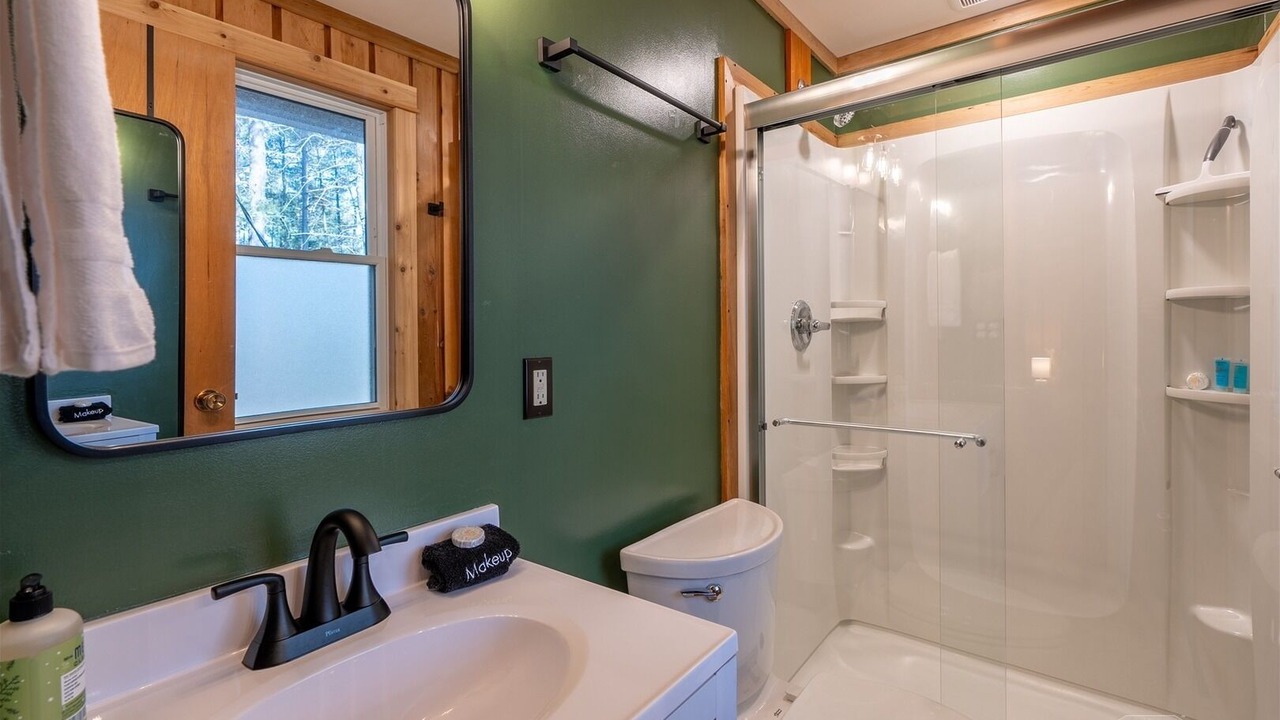 Photo of Bathroom in Jay