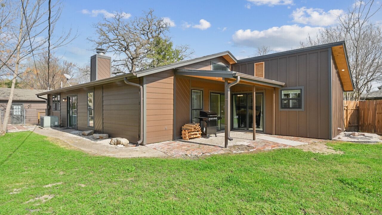 Photo of Outdoor in Holleman - Dobrovolny