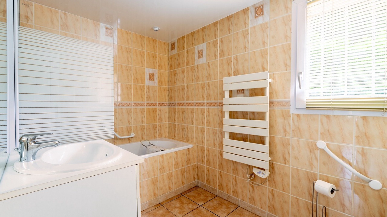 Photo of Bathroom in Prefailles