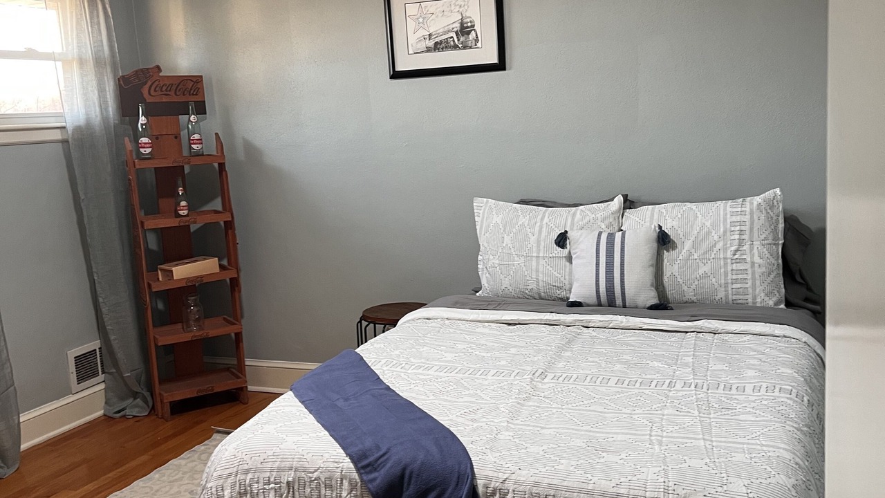 Photo of Bedroom in Burnt Chimney