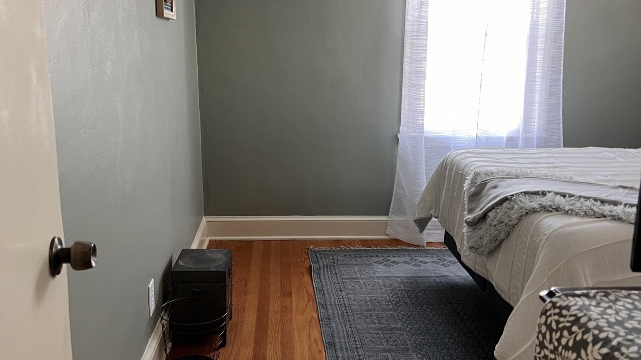 Photo of Bedroom in Burnt Chimney