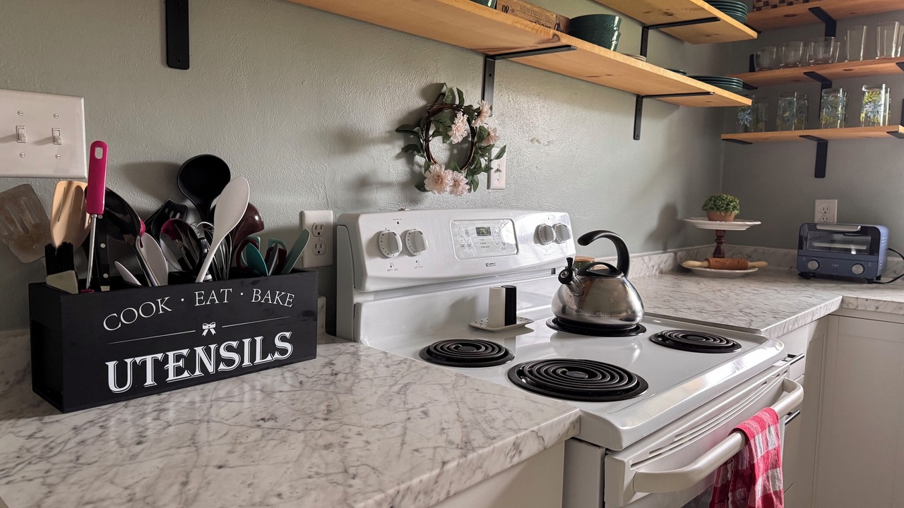 Photo of Kitchen in Burnt Chimney
