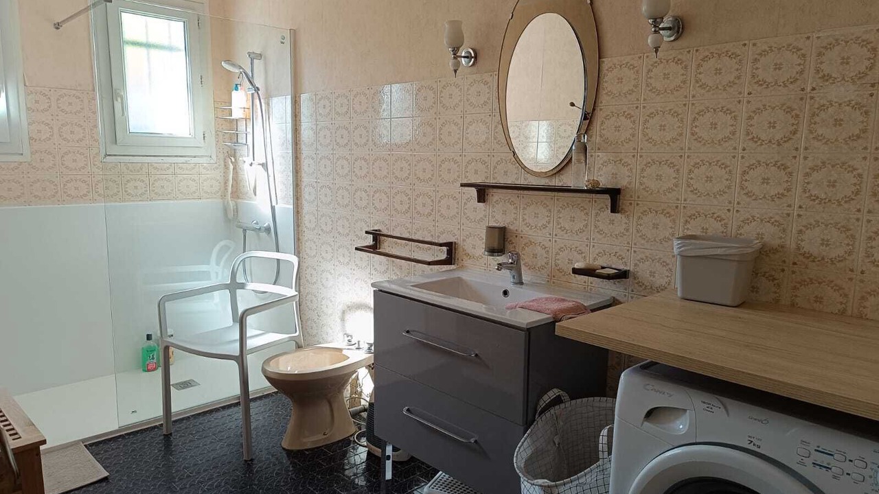 Photo of Bathroom in Realmont