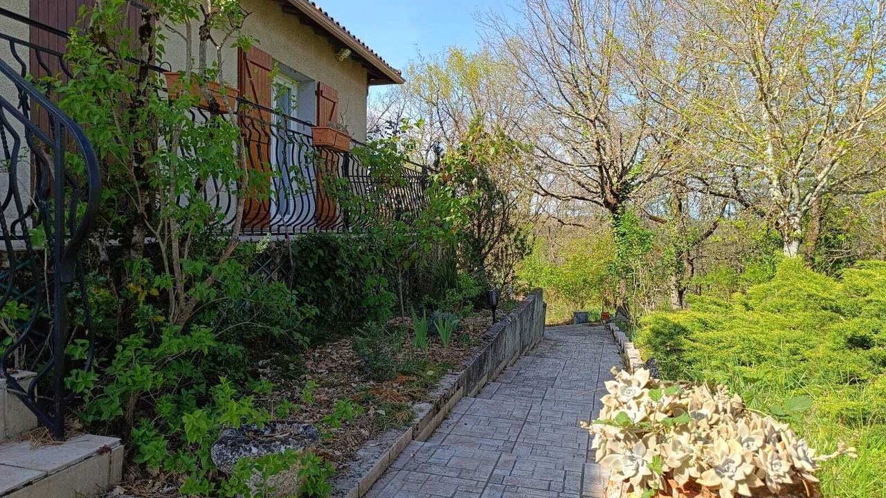 Photo of Outdoor in Realmont