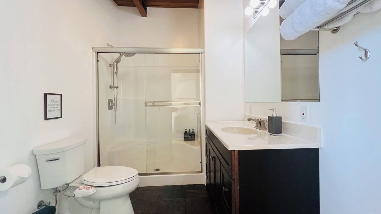 Photo of Bathroom in Inglenook