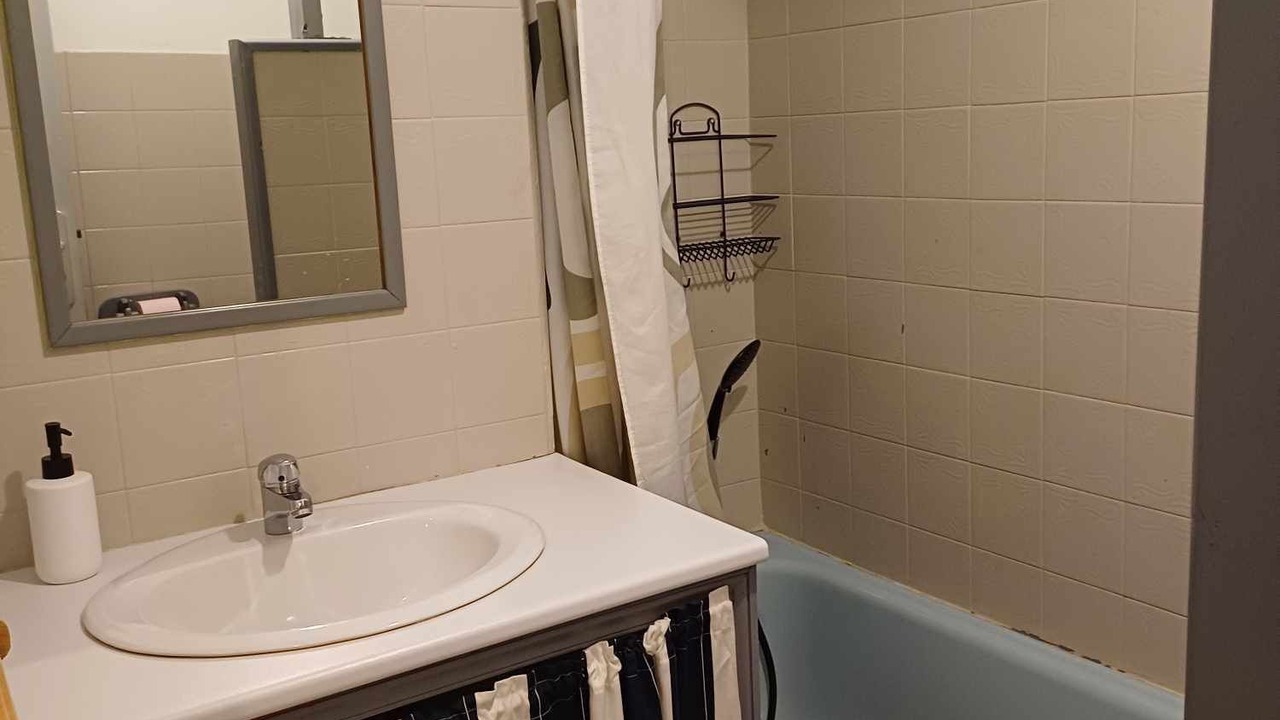 Photo of Bathroom in Laveyrune