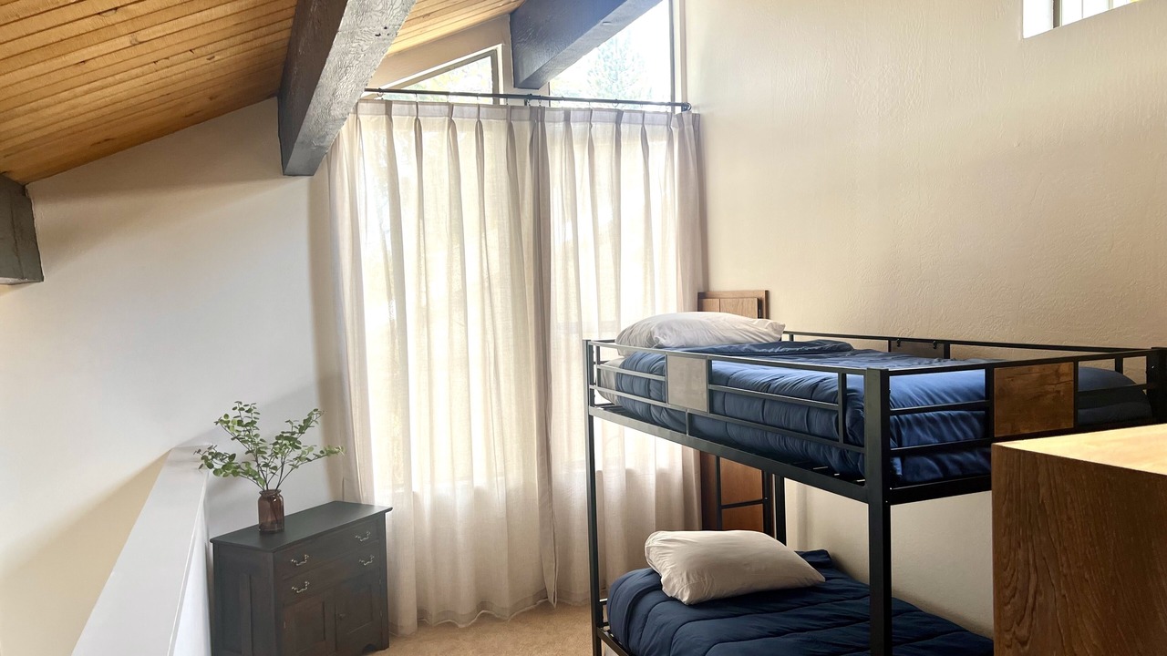 Photo of Bedroom in Kings Beach
