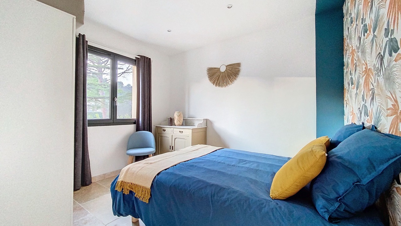 Photo of Bedroom in Loriol-du-Comtat