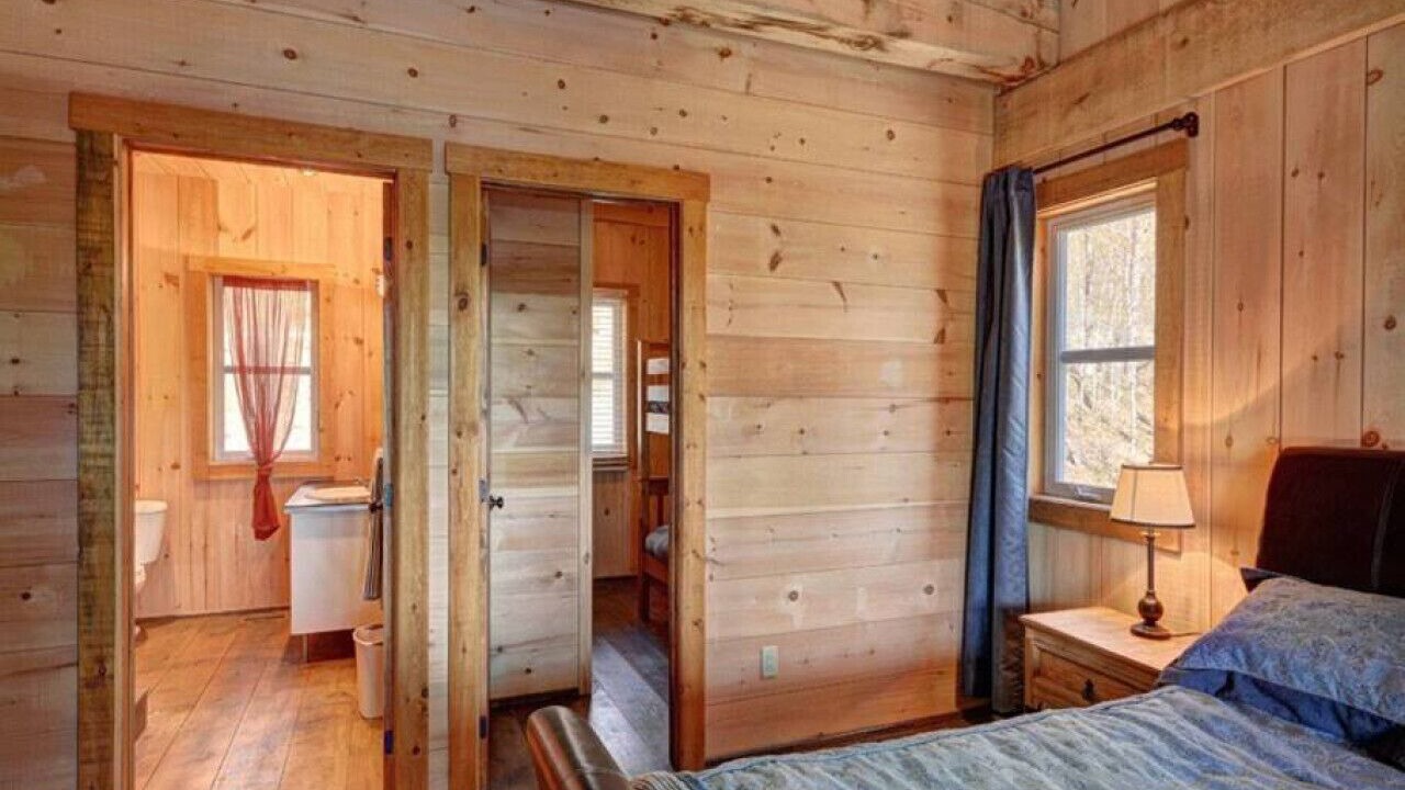 Photo of Bedroom in Val-des-Lacs