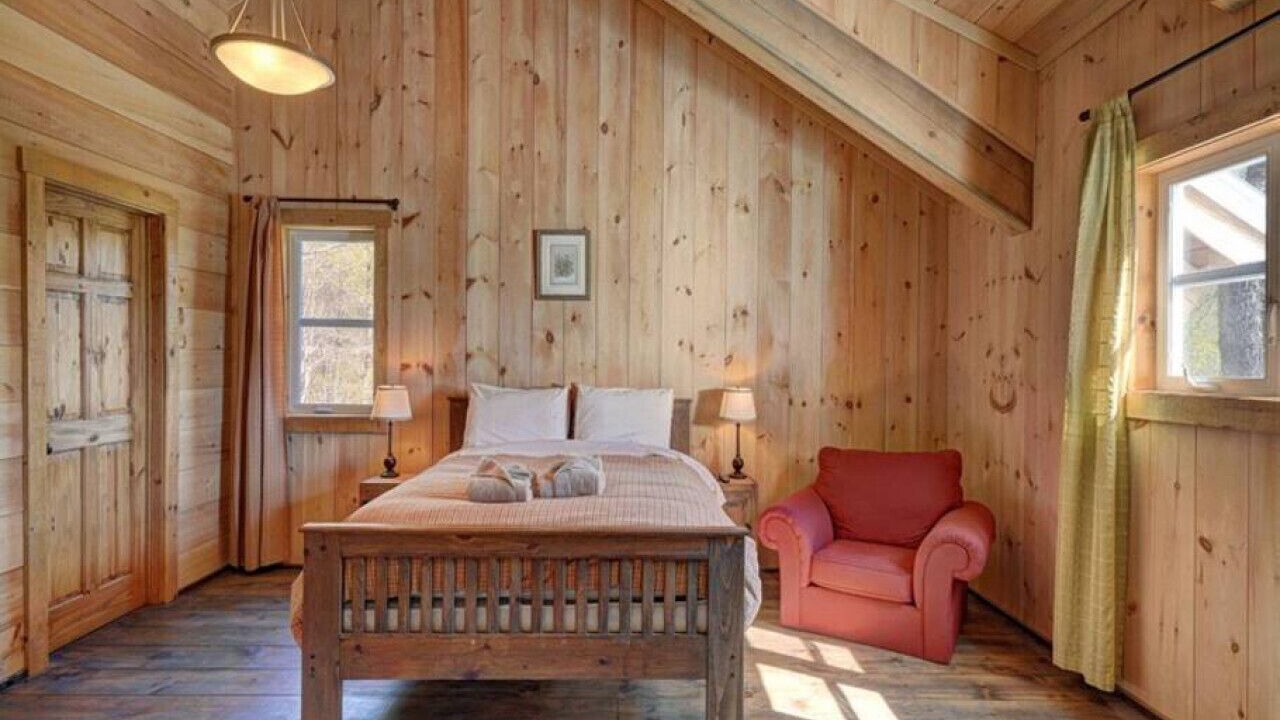 Photo of Bedroom in Val-des-Lacs