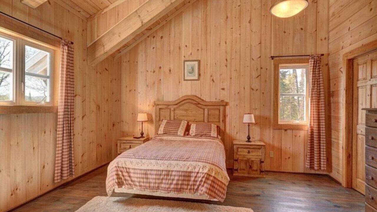 Photo of Bedroom in Val-des-Lacs