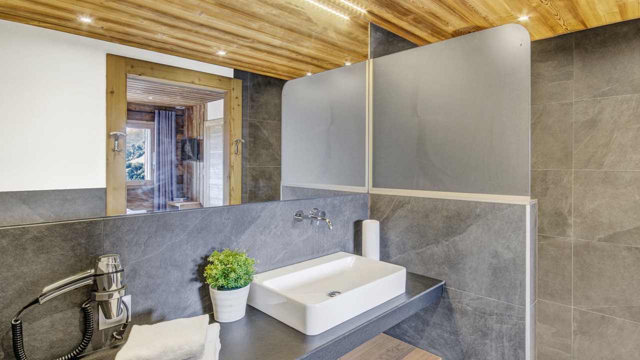 Photo of Bathroom in Manigod