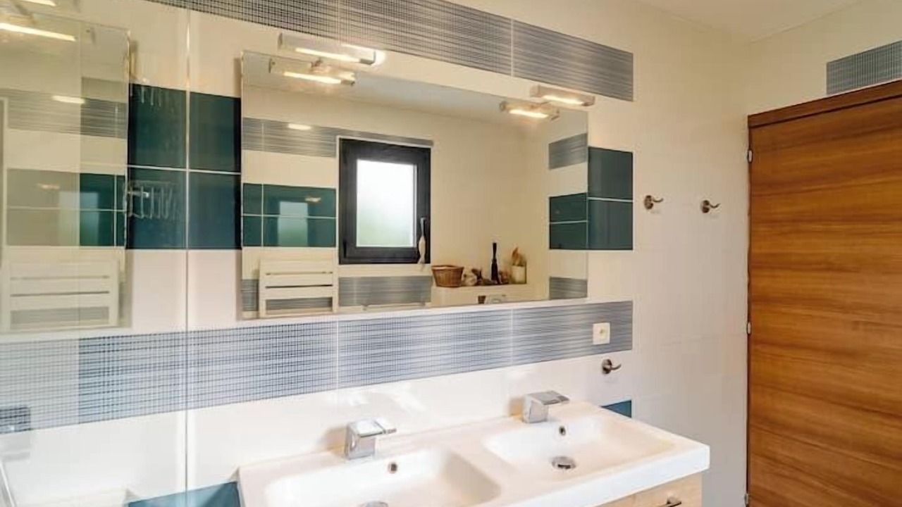 Photo of Bathroom in Cerbere