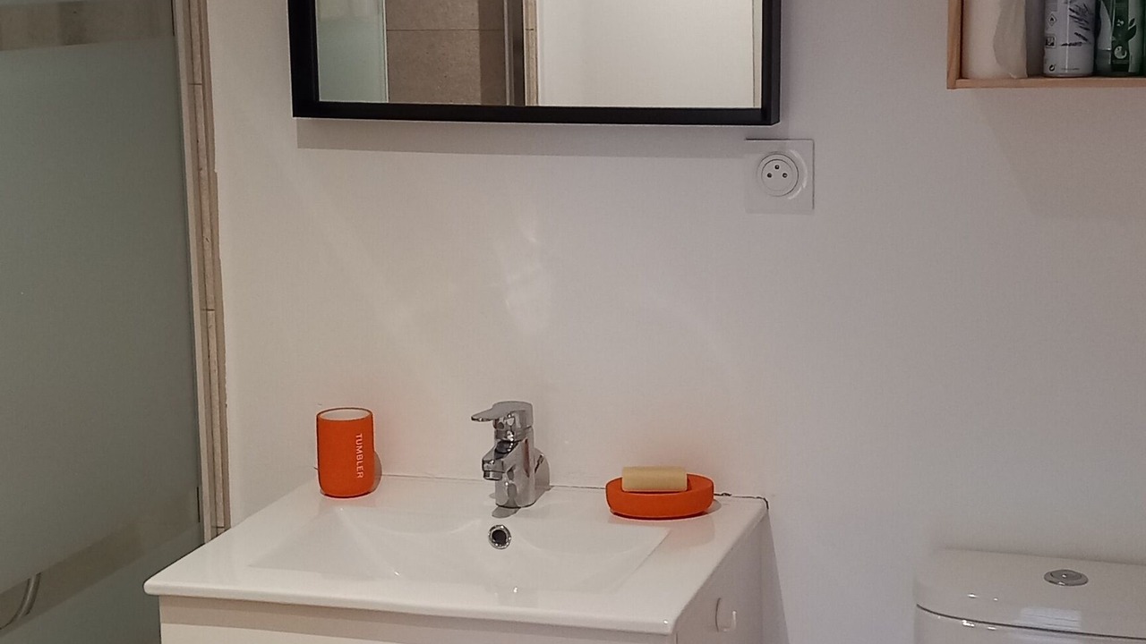 Photo of Bathroom in Campan