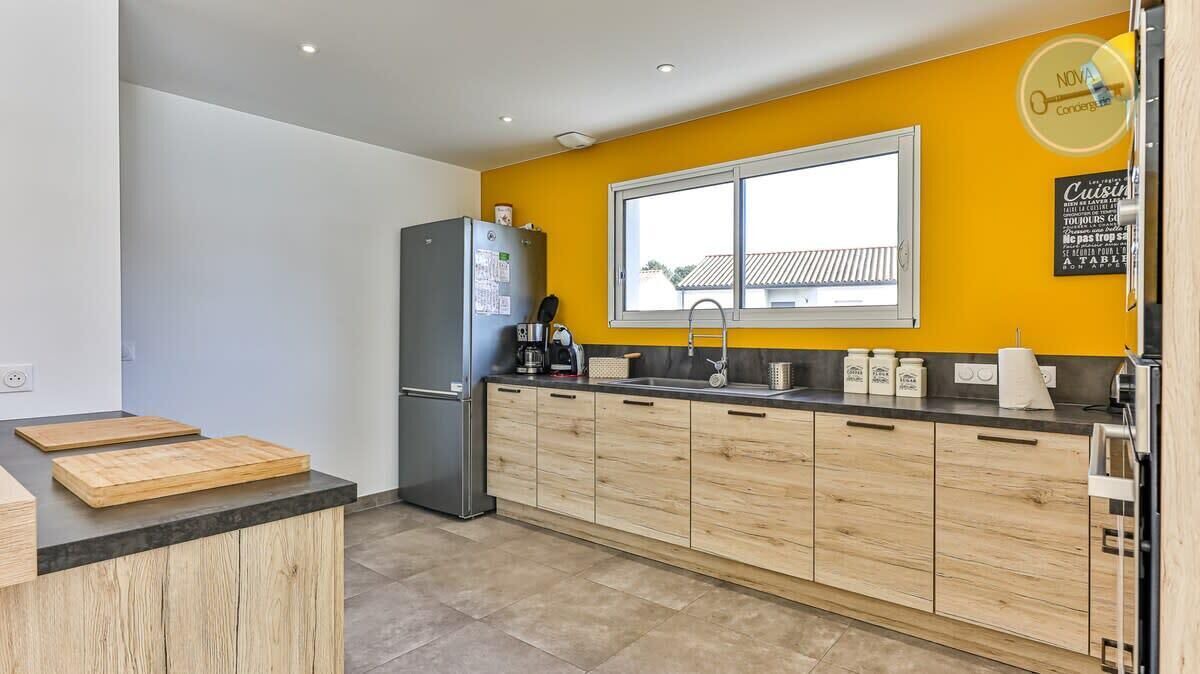 Photo of Kitchen in Saint-Jean-de-Monts