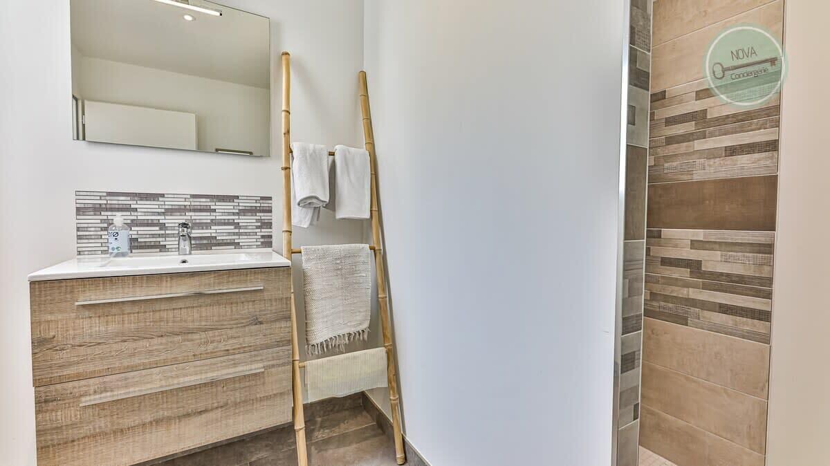 Photo of Bathroom in Saint-Jean-de-Monts