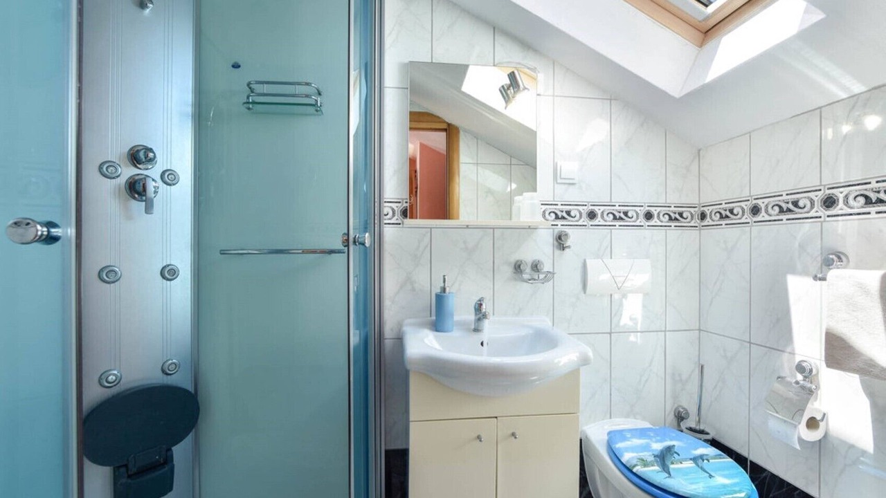 Photo of Bathroom in Skrip