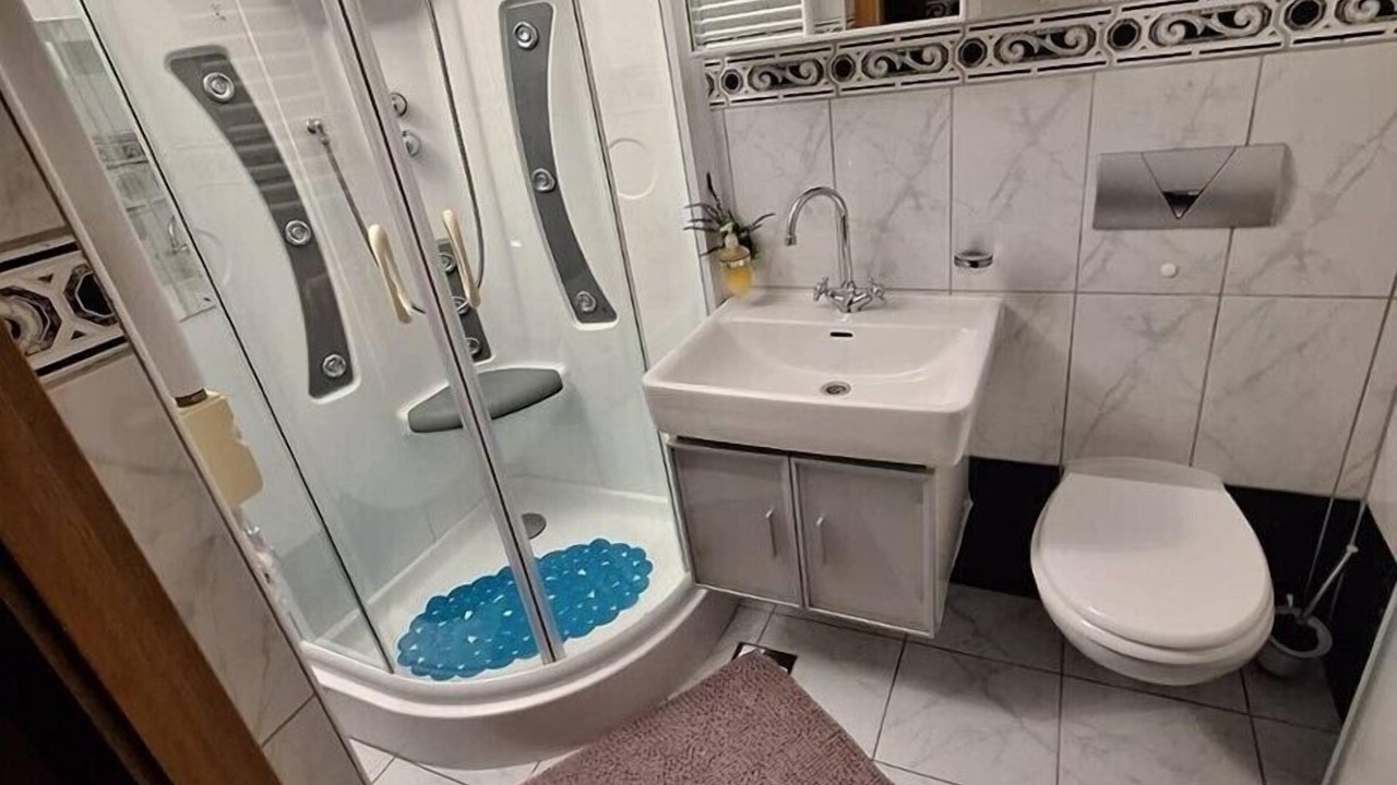 Photo of Bathroom in Skrip