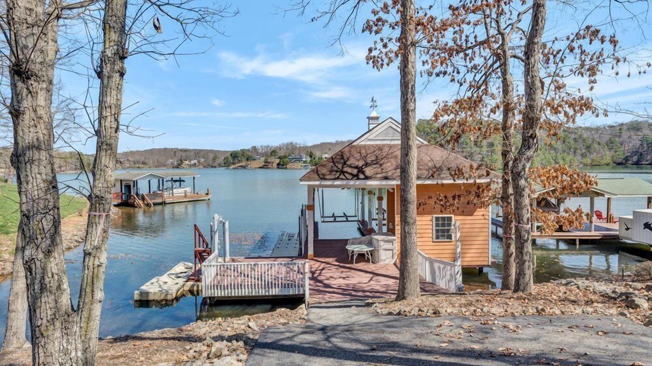 Photo of Outdoor in Huddleston