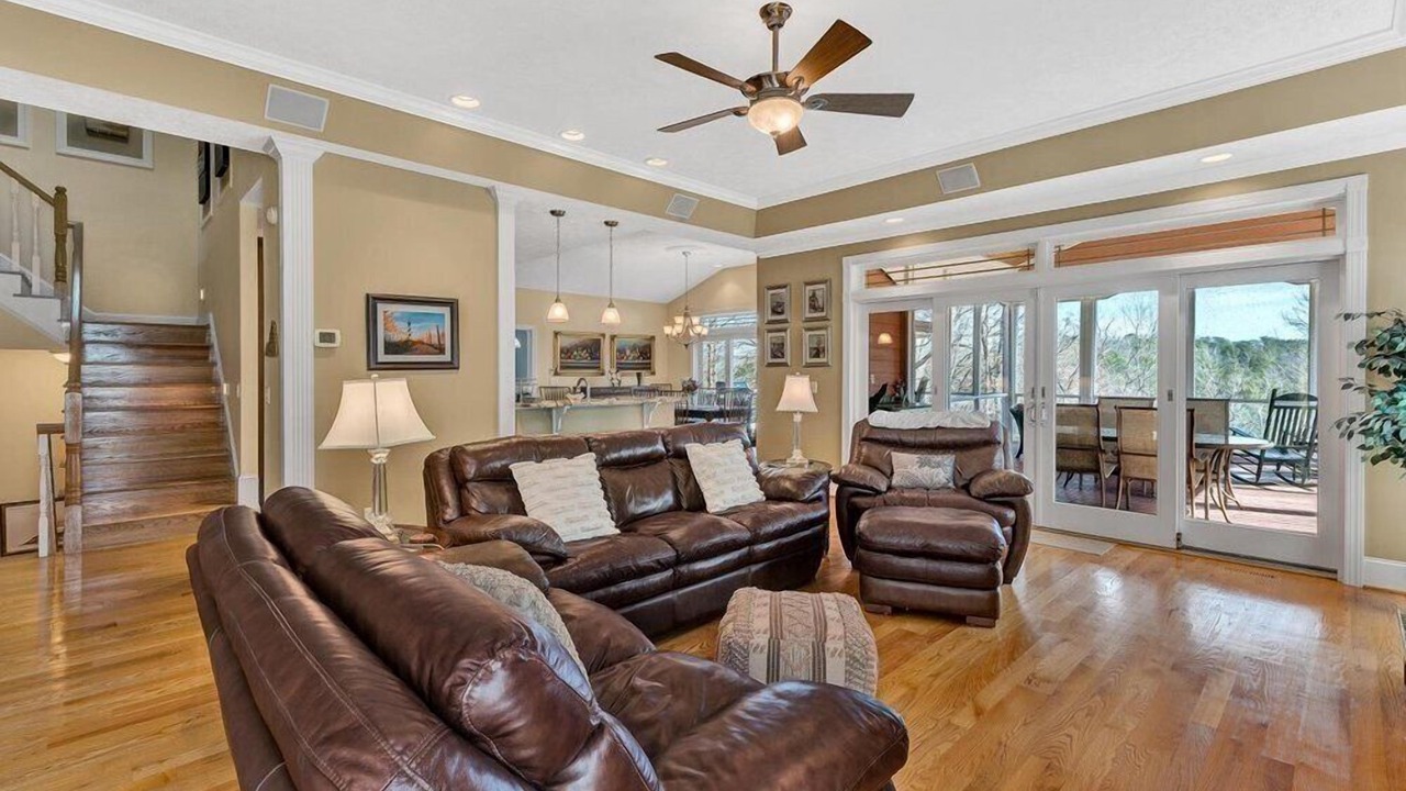 Photo of Livingroom in Huddleston