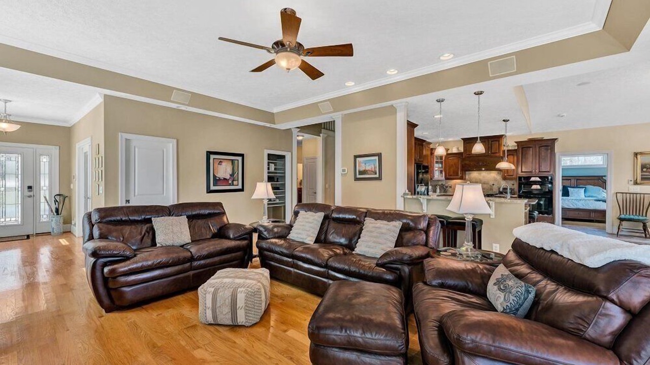 Photo of Livingroom in Huddleston