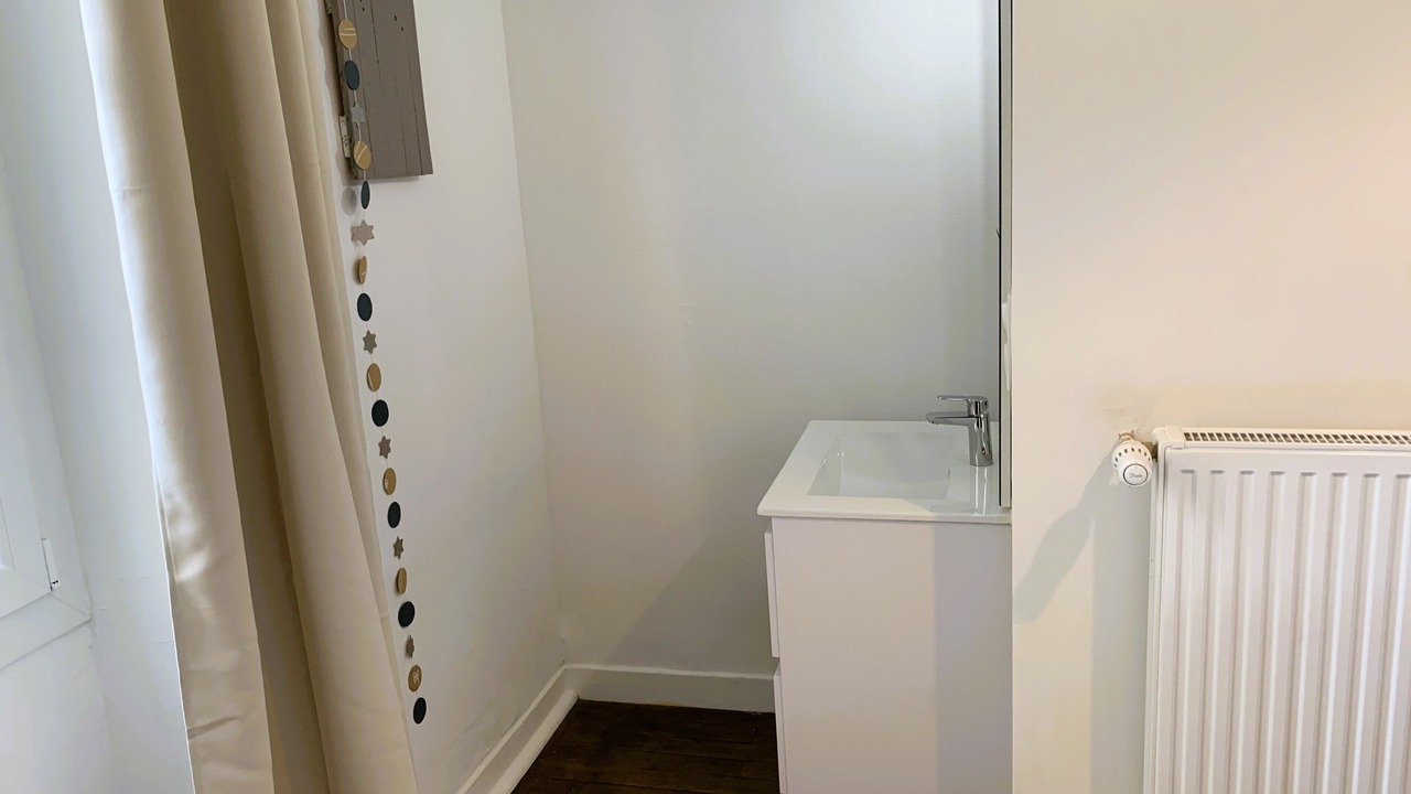 Photo of Bathroom in Quartier Bretagne