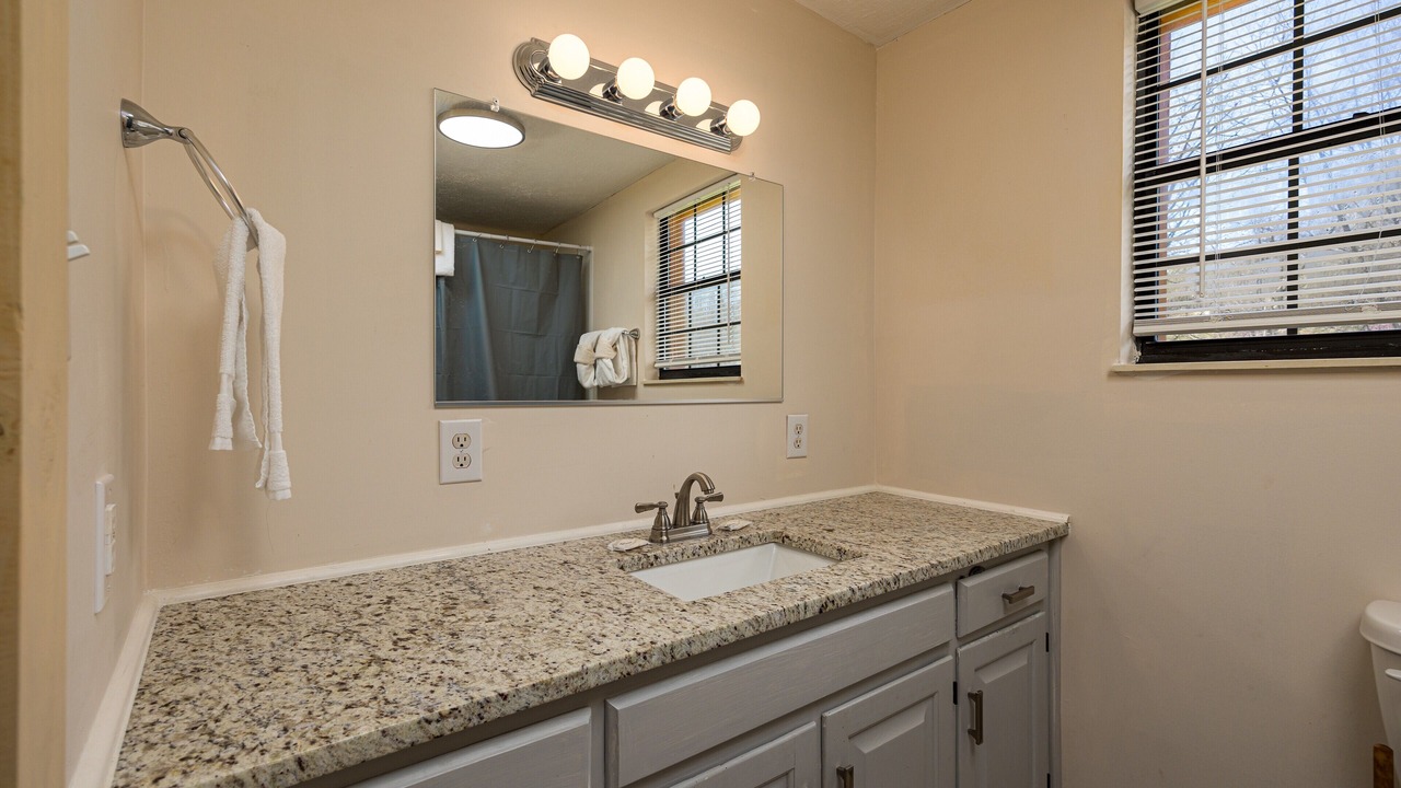 Photo of Bathroom in Seymour