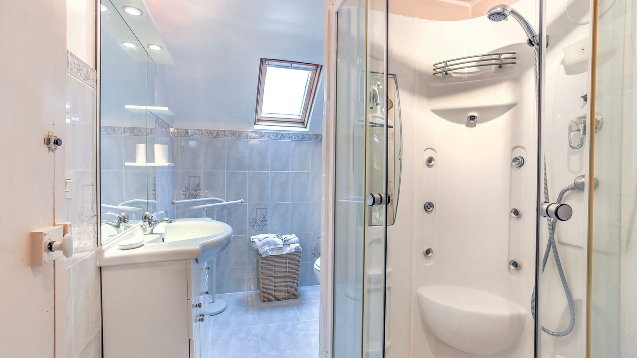 Photo of Bathroom in Langrolay-sur-Rance