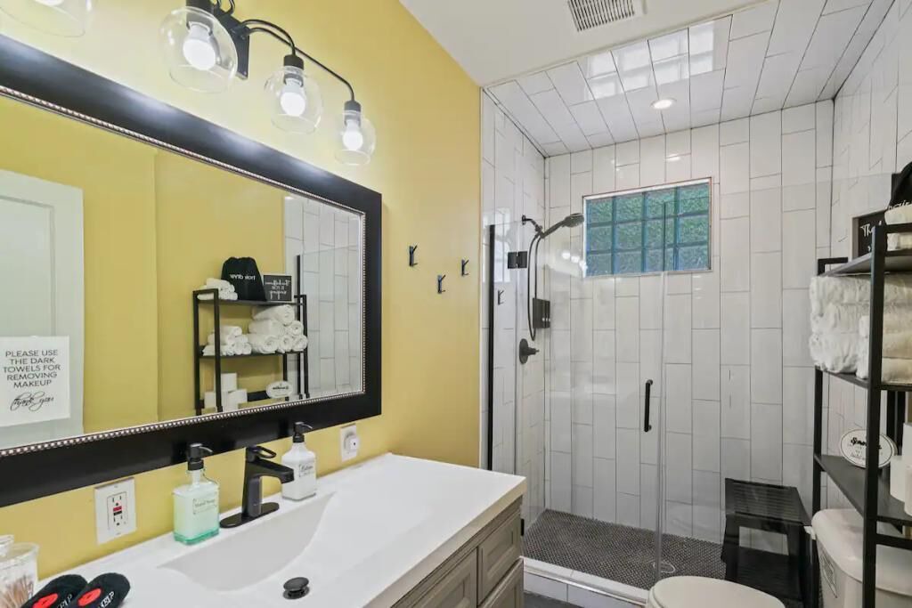 Photo of Bathroom in Midtown