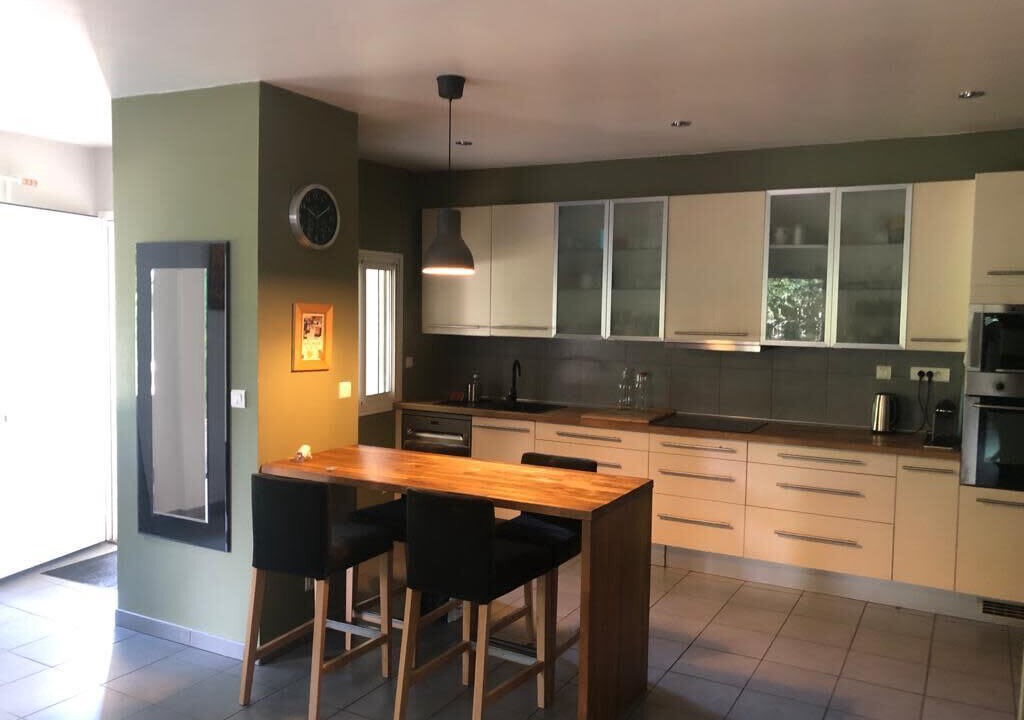 Photo of Kitchen in Hopitaux-Facultes