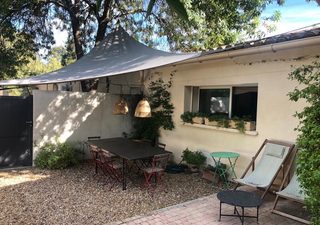 Photo of Outdoor in Hopitaux-Facultes