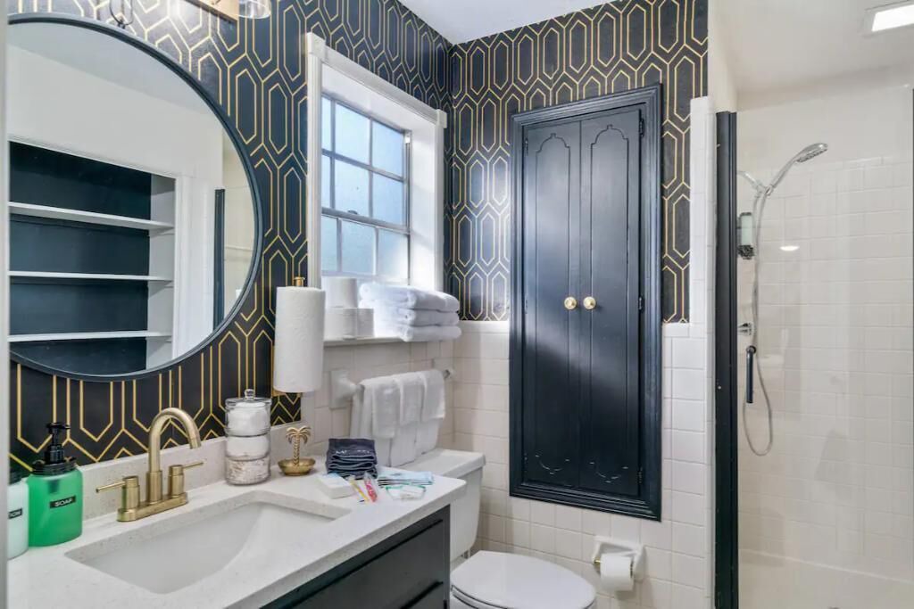 Photo of Bathroom in Central Gardens