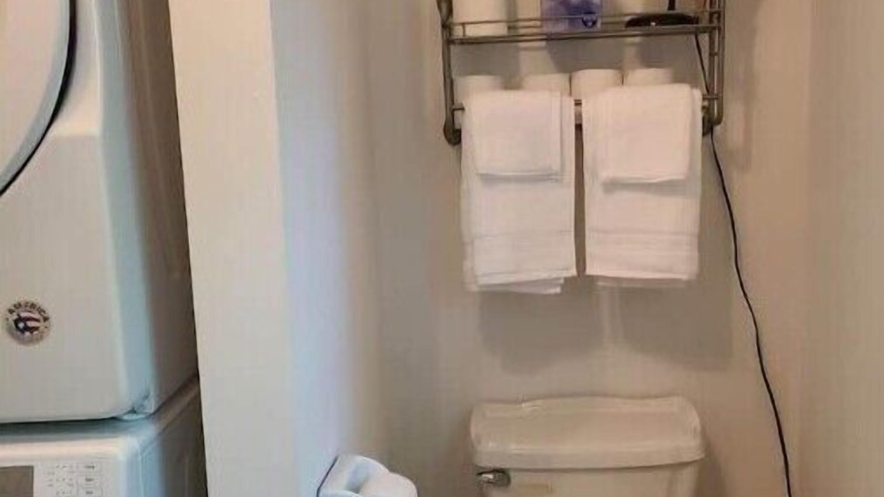 Photo of Bathroom in Evart