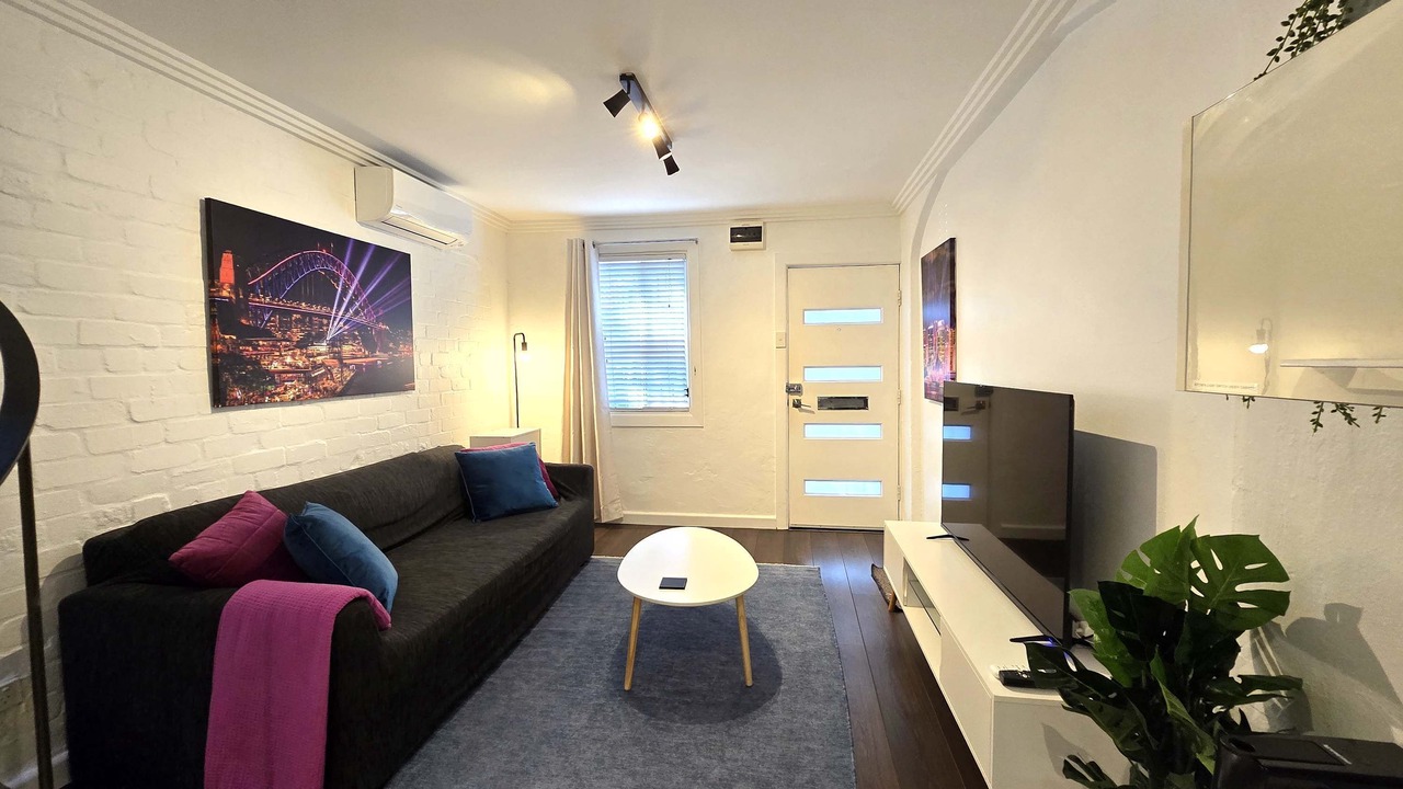 Photo of Livingroom in Darlinghurst