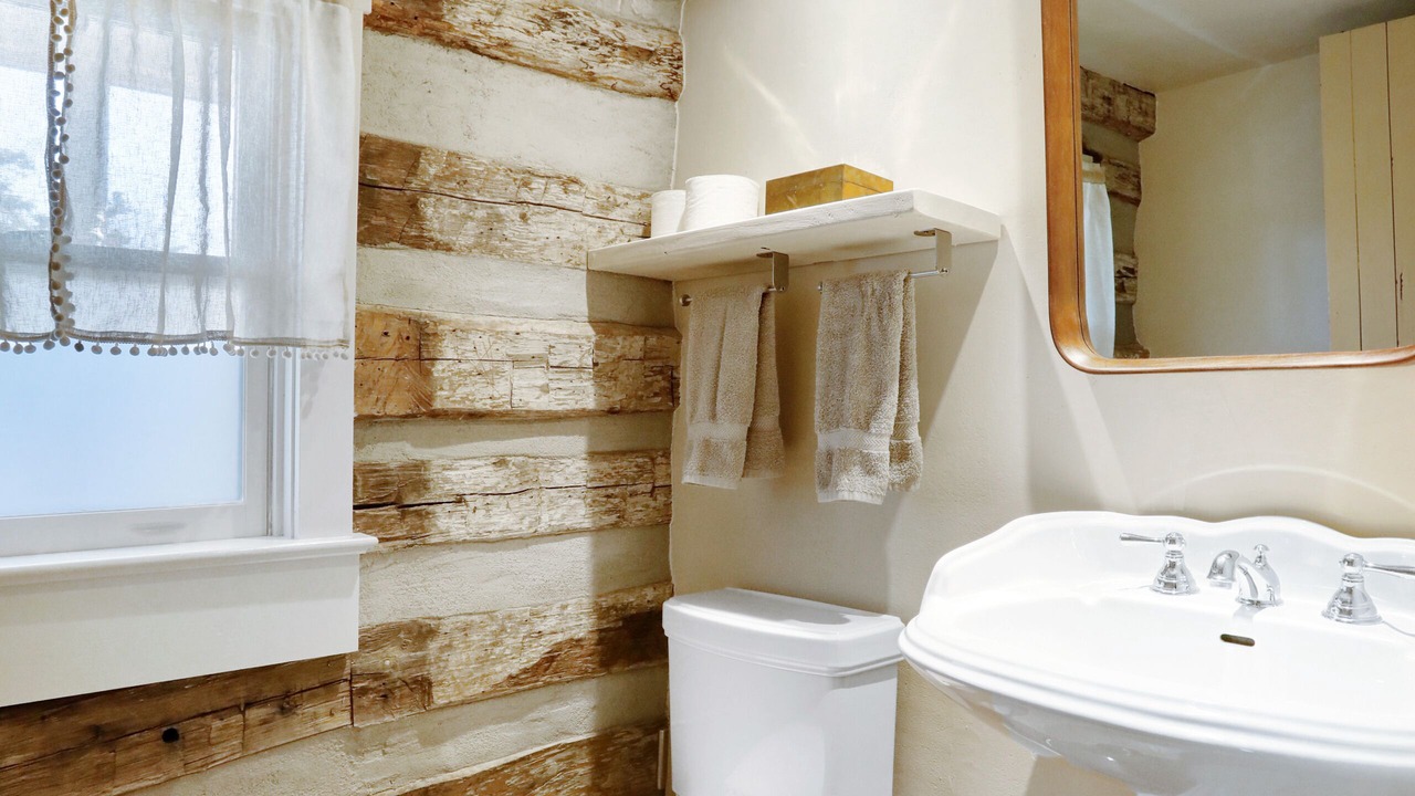 Photo of Bathroom in Washington