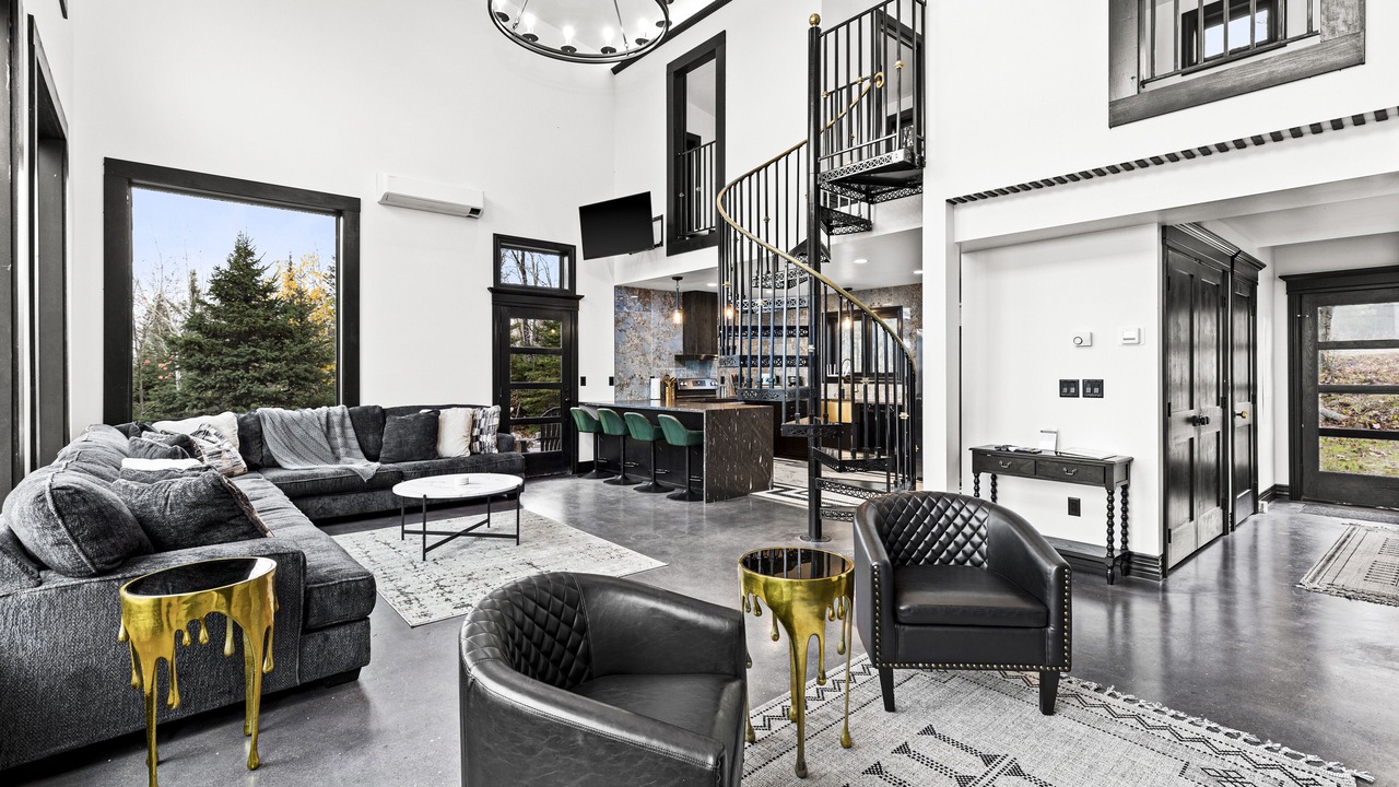 Photo of Livingroom in Two Harbors