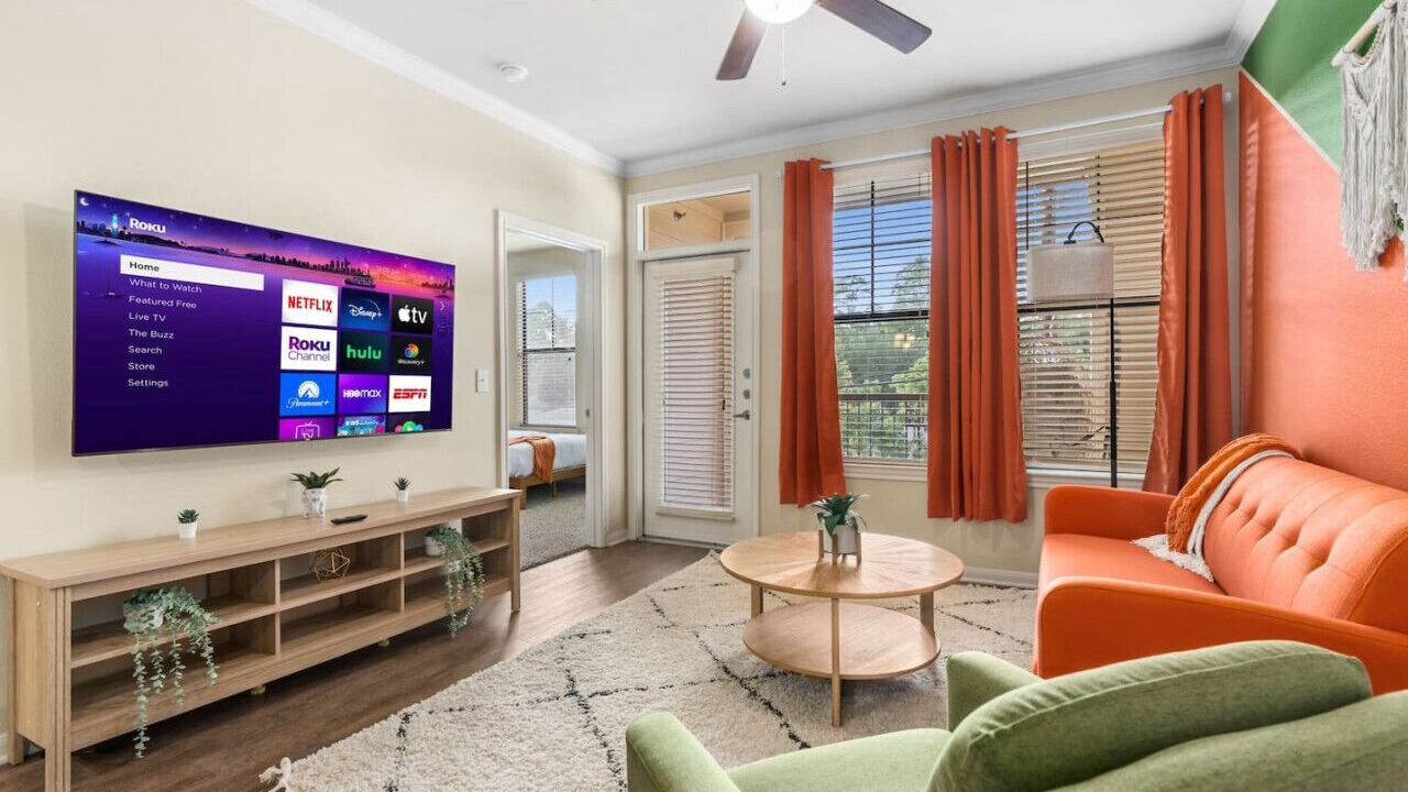 Photo of Livingroom in Lazybrook/Timbergrove