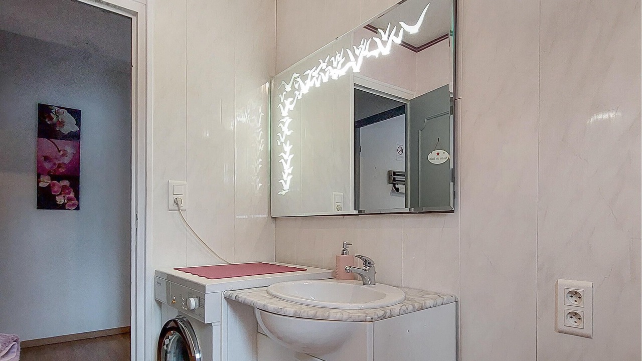 Photo of Bathroom in Saint-Aubin-le-Cauf