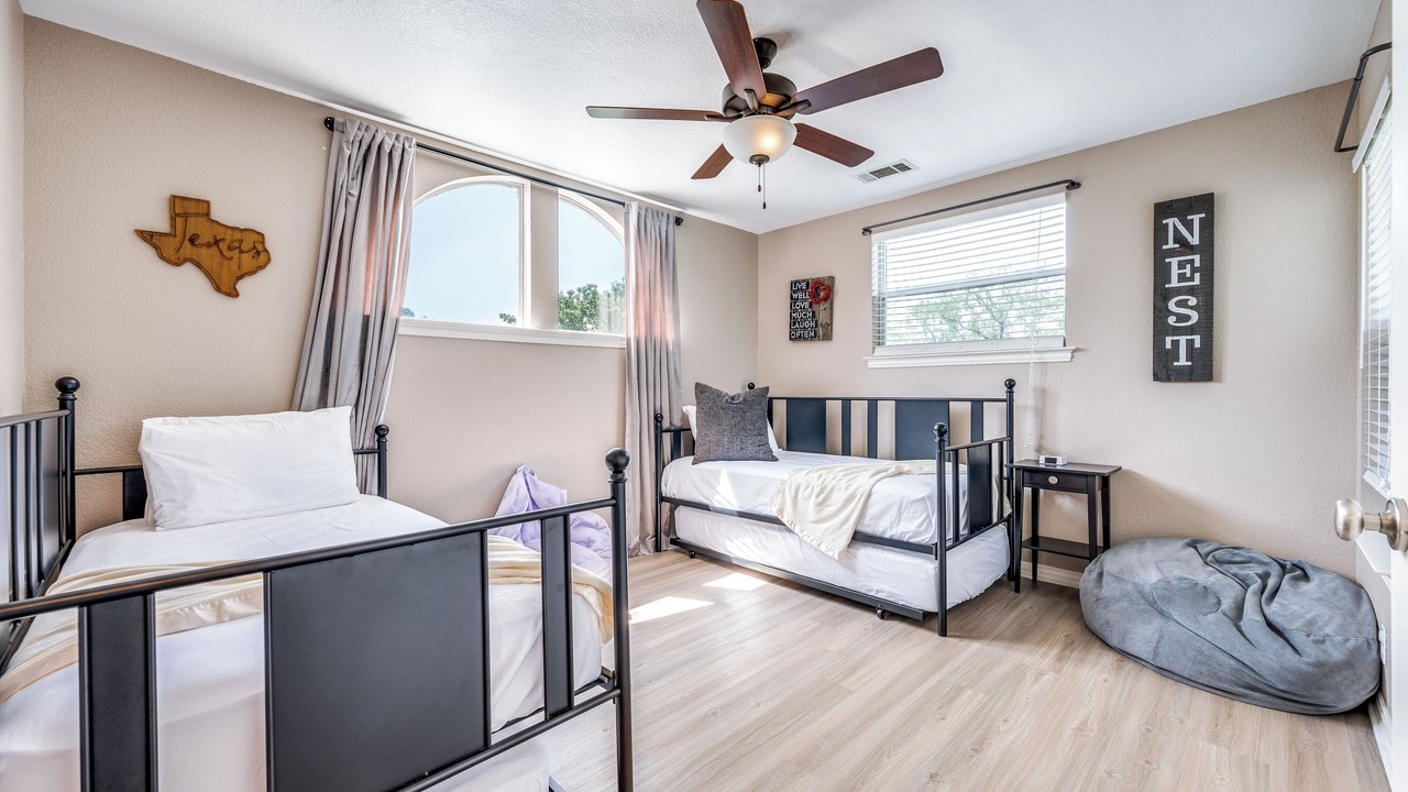 Photo of Bedroom in Hickory Creek