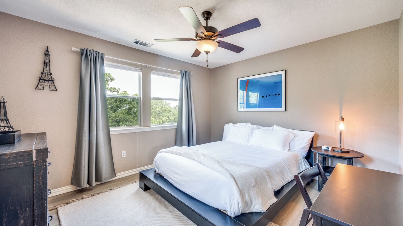 Photo of Bedroom in Hickory Creek