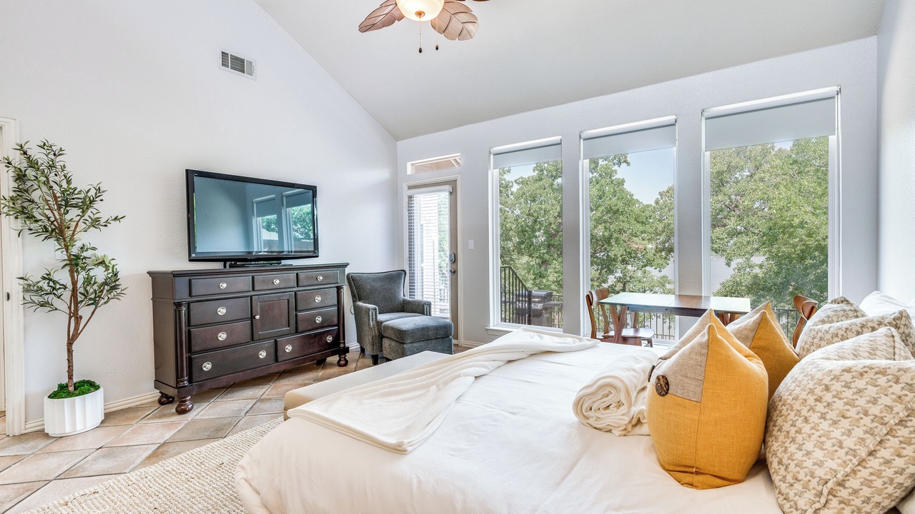Photo of Bedroom in Hickory Creek