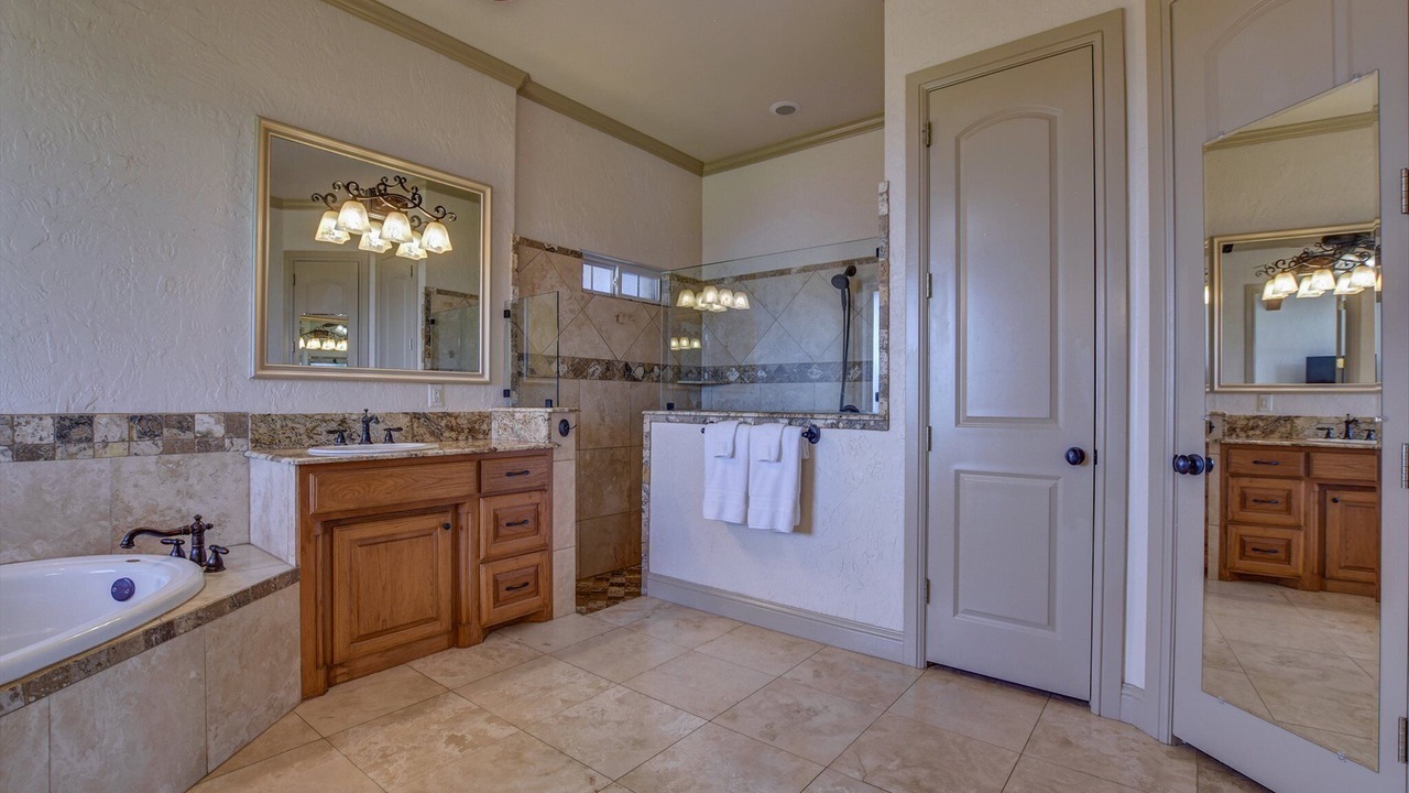 Photo of Bathroom in Rochelle