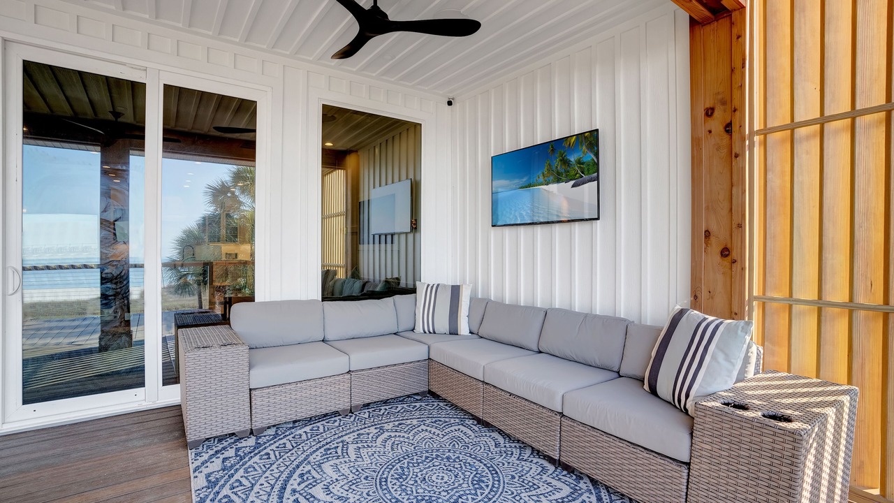 Photo of Livingroom in Ono Island