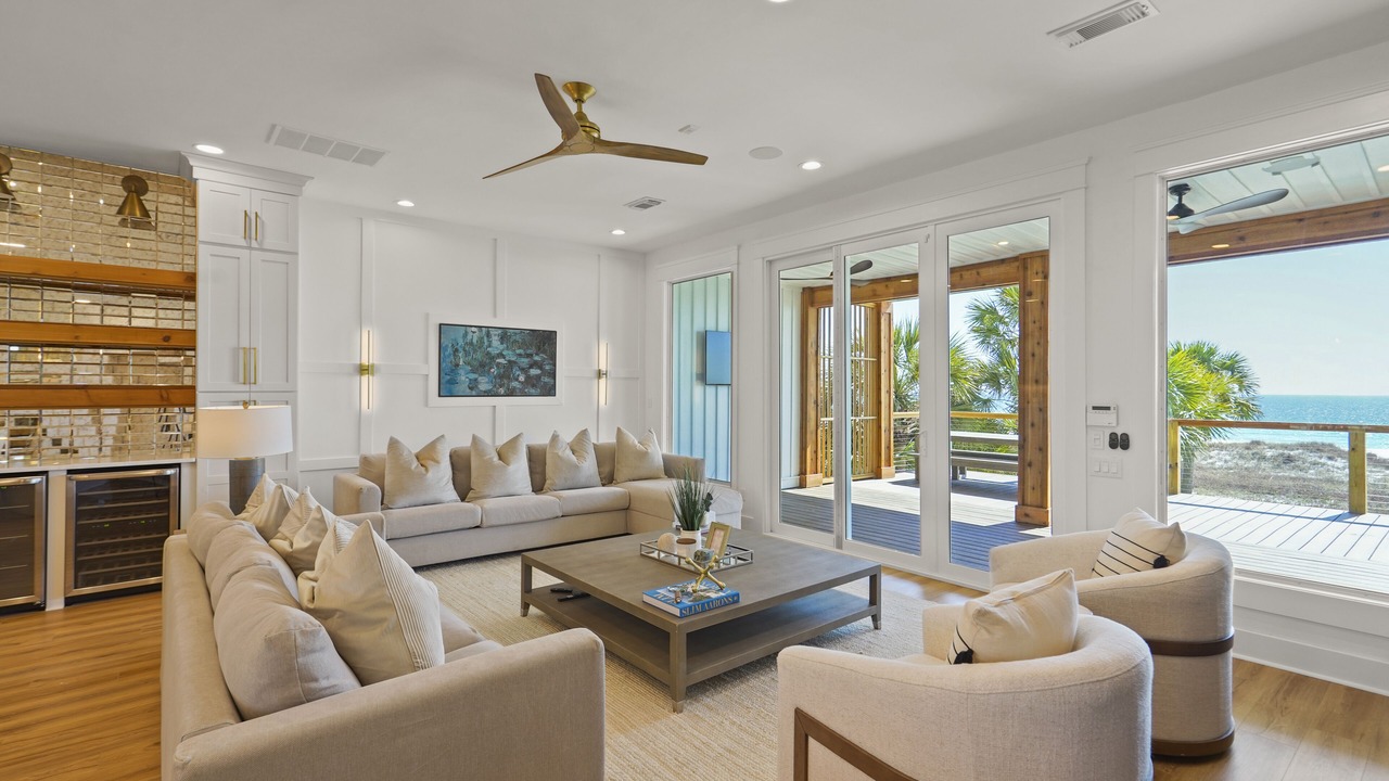 Photo of Livingroom in Ono Island