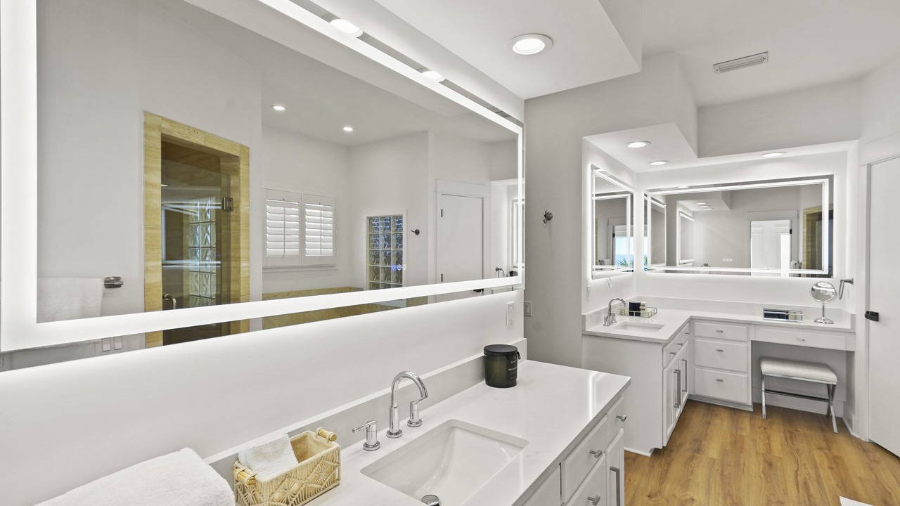 Photo of Bathroom in Ono Island