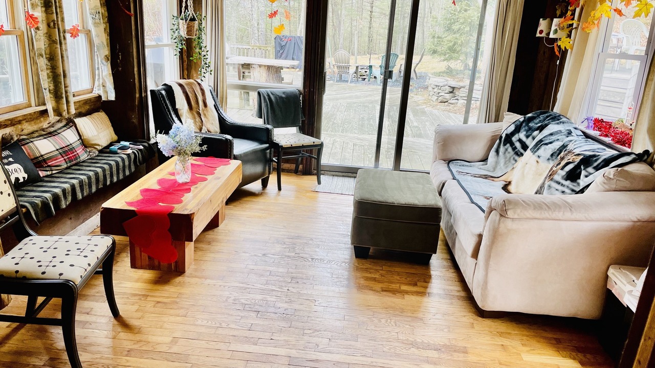 Photo of Livingroom in Sparrow Bush